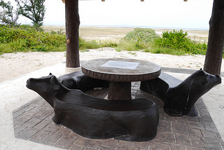 bench.jpg